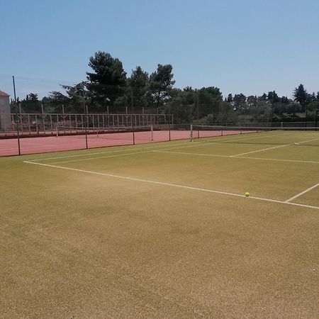 Appartement Zen A Frejus Avec Jardin, Piscine, Tennis, Proche Mer 外观 照片