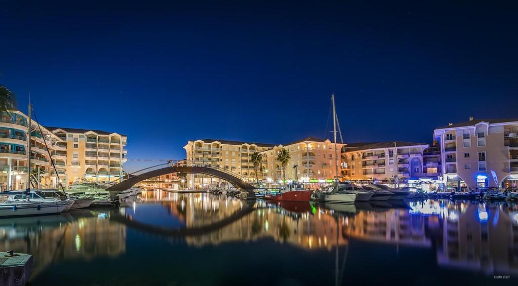 Appartement Zen A Frejus Avec Jardin, Piscine, Tennis, Proche Mer 外观 照片
